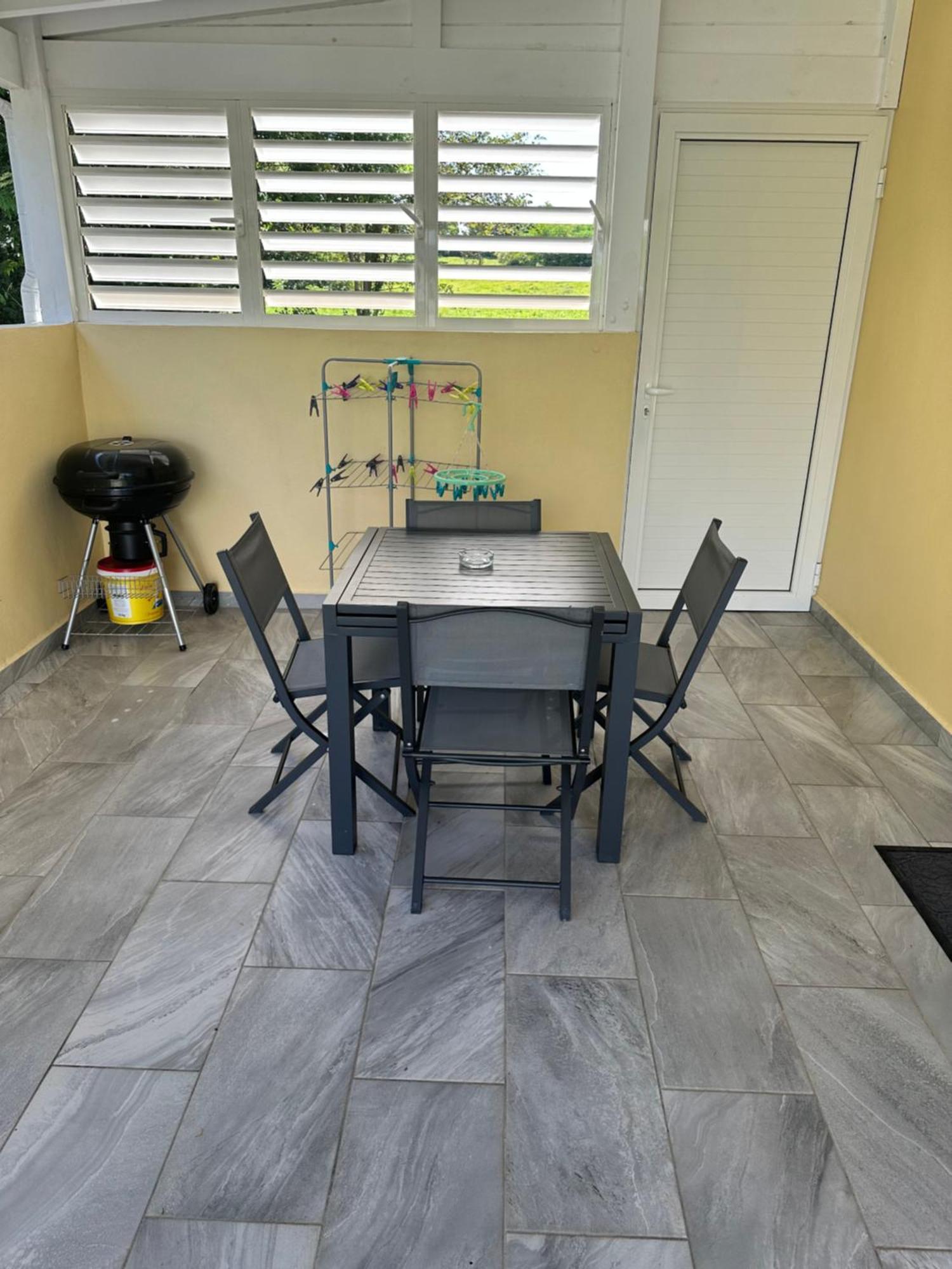 Residence Lacolombe Petit-Canal Екстер'єр фото