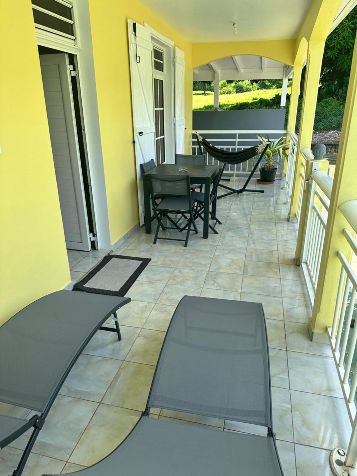 Residence Lacolombe Petit-Canal Екстер'єр фото